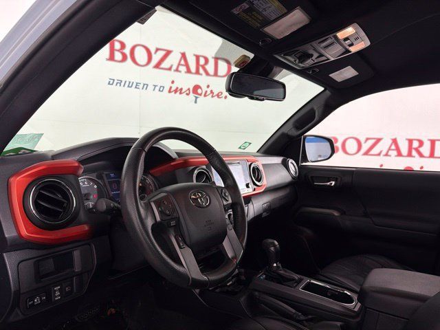 Used 2019 Toyota Tacoma TRD Off-Road AWD/4WD image 21