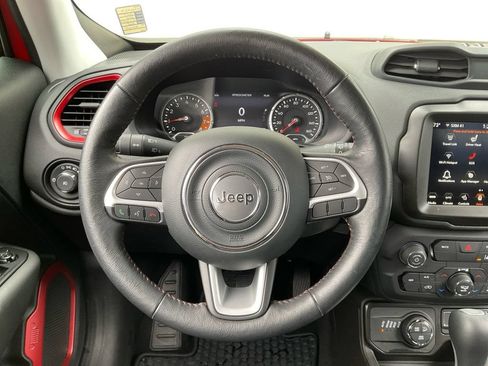 Used 2023 Jeep Renegade Trailhawk w/ Trailhawk Elite Group AWD/4WD image 17