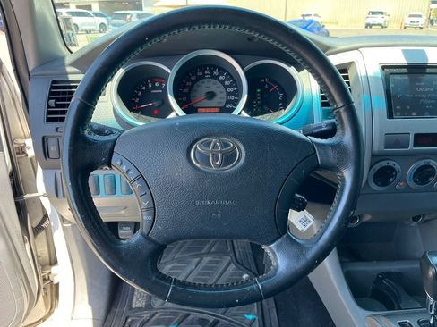Used 2006 Toyota Tacoma PreRunner RWD image 18