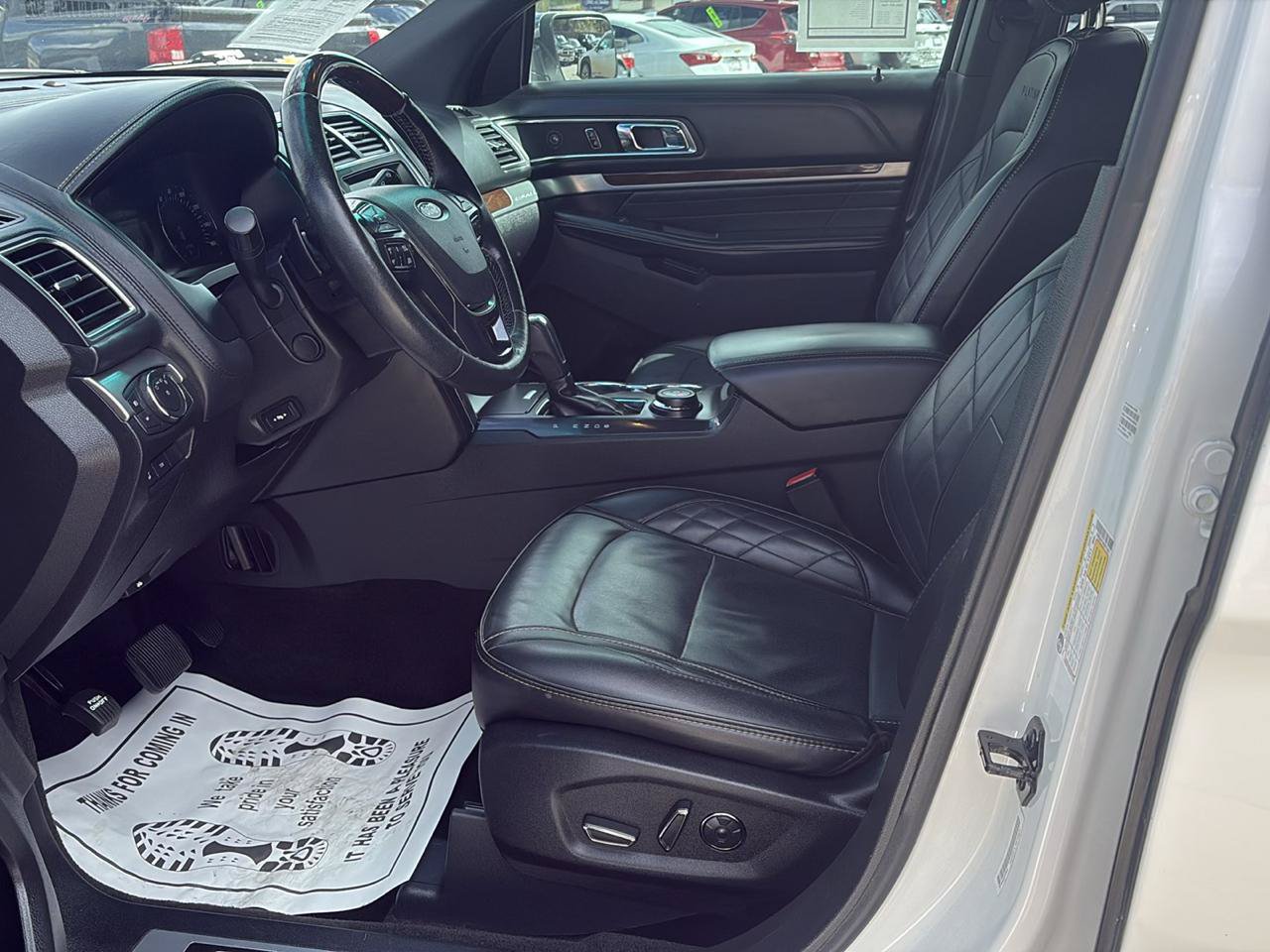 Used 2017 Ford Explorer Platinum AWD/4WD image 10