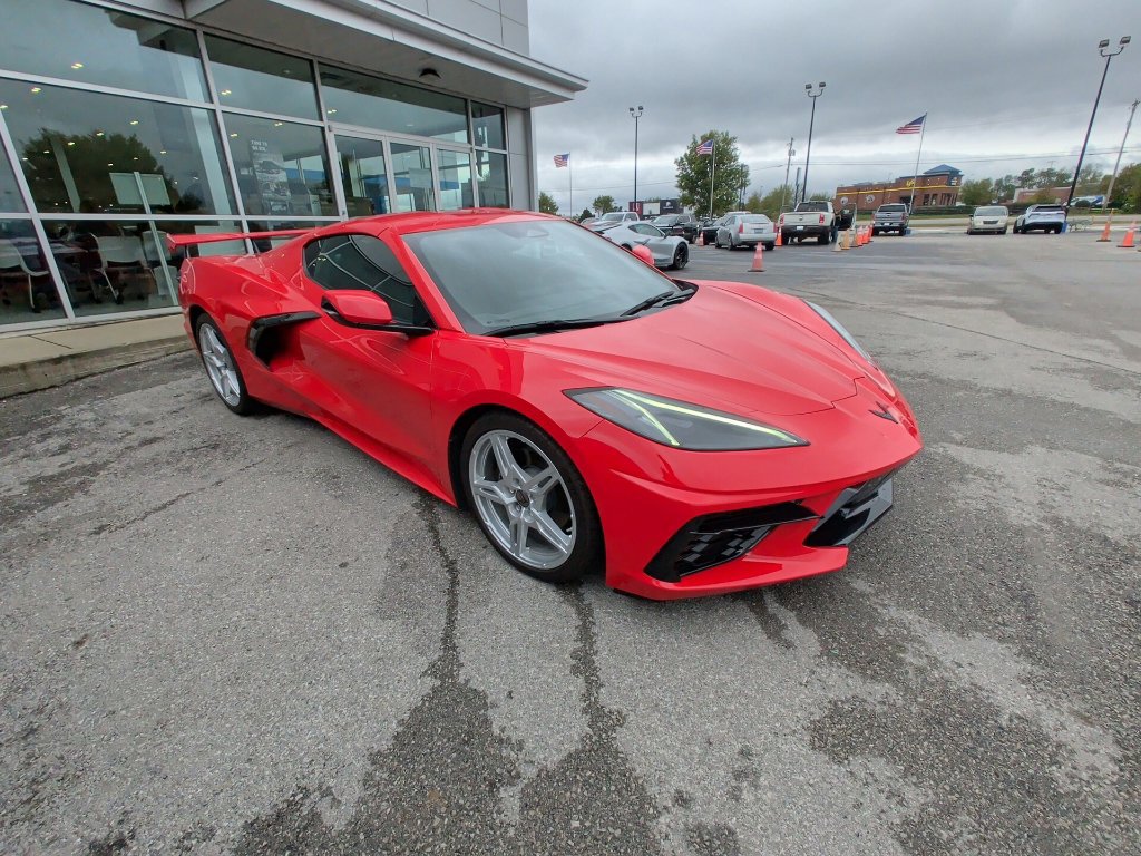 Used 2025 Chevrolet Corvette Stingray Coupe w/ 1LT RWD image 2