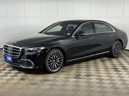 Used 2022 Mercedes-Benz S 500 4MATIC image 9
