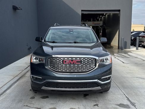 Used 2019 GMC Acadia Denali image 9