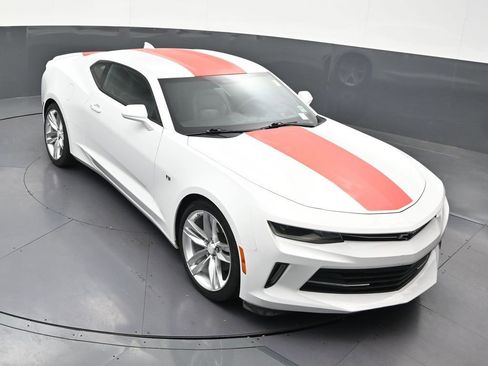 Used 2016 Chevrolet Camaro LT RWD image 21