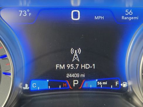 Used 2023 Chrysler 300 Touring image 17