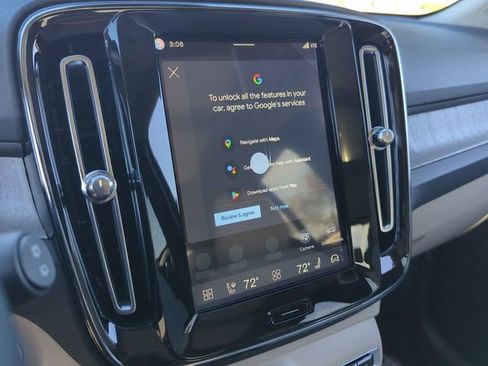 New 2026 Volvo XC40 B5 Plus w/ Protection Package Premier image 20