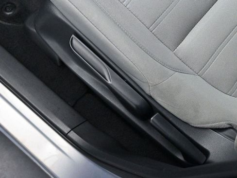 Used 2019 Honda CR-V LX image 13