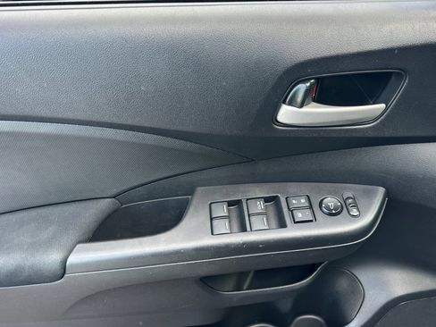 Used 2016 Honda CR-V LX image 11
