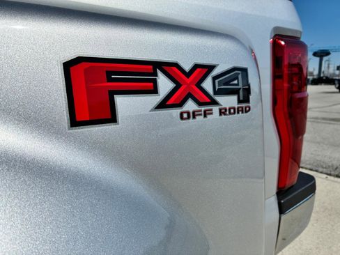 Used 2019 Ford F350 Lariat w/ Lariat Ultimate Package image 35