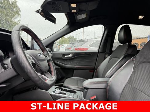 Used 2023 Ford Escape ST-Line image 2