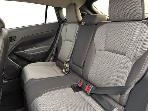 Used 2024 Subaru Crosstrek 2.0i Premium image 14