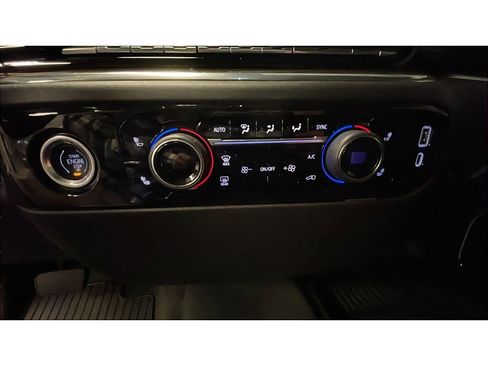 Certified 2023 Chevrolet Silverado 1500 LT image 13