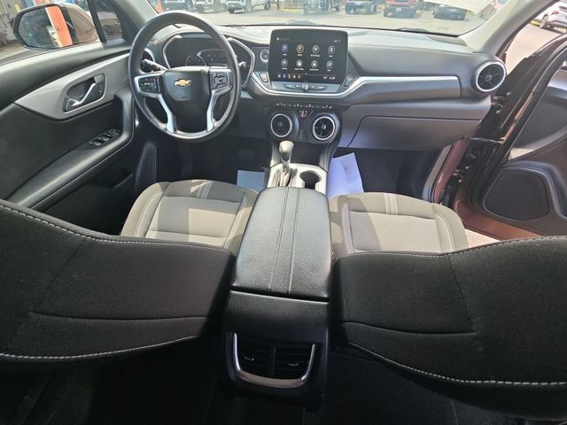 Used 2023 Chevrolet Blazer LT AWD/4WD image 23