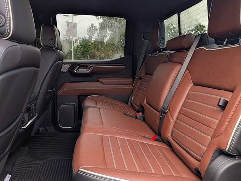 Used 2025 GMC Sierra 1500 Denali Ultimate AWD/4WD image 13