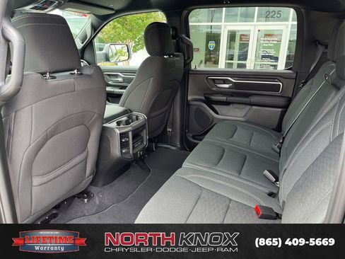 New 2026 RAM 1500 Big Horn AWD/4WD image 15