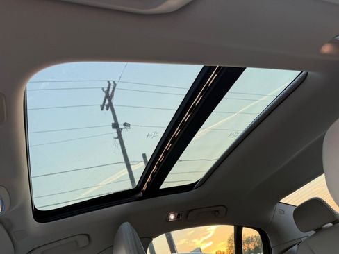 Used 2020 Volvo S60 T5 Momentum image 18