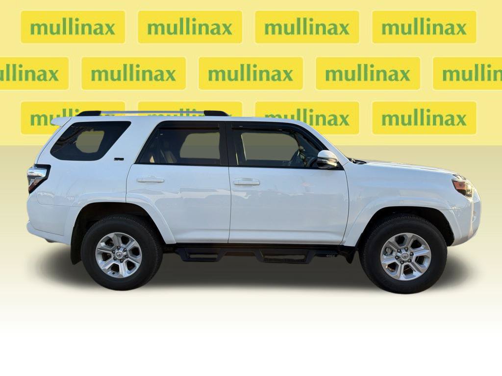 Used 2024 Toyota 4Runner SR5 Premium w/ Moonroof Package AWD/4WD image 10