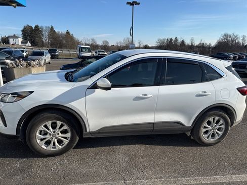 Used 2023 Ford Escape Active w/ Tech Pack #2 image 1