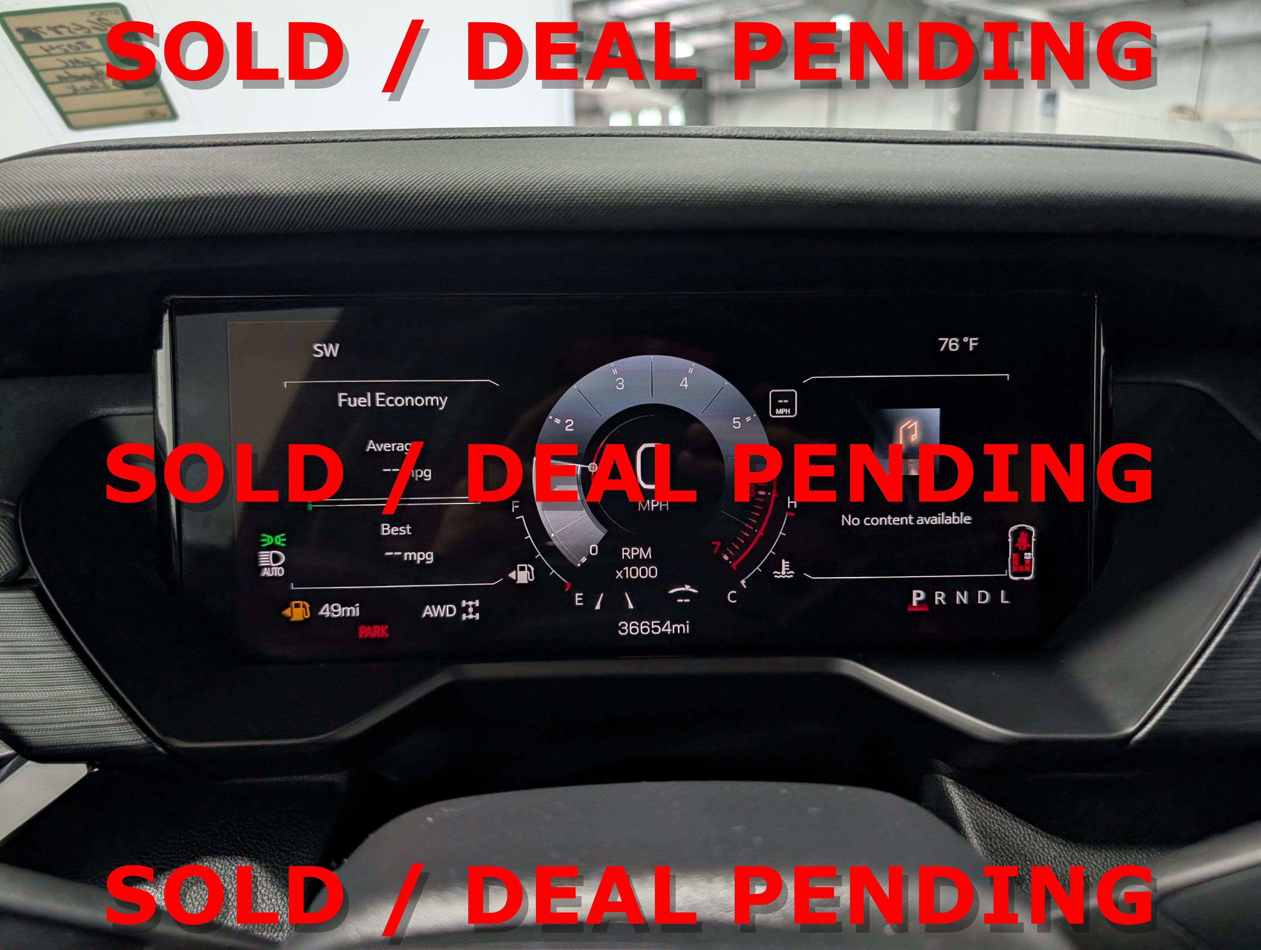 Used 2024 GMC Acadia AT4 w/ Luxury Package AWD/4WD image 20