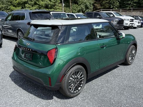 Used 2026 MINI Cooper 2-Door Hardtop FWD image 4