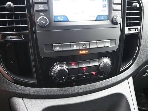 Used 2023 Mercedes-Benz Metris Passenger image 19
