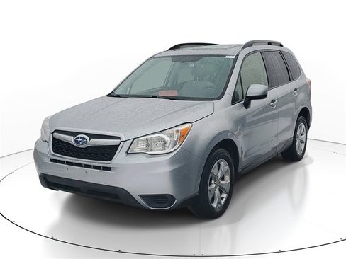 Used 2015 Subaru Forester 2.5i Premium w/ All-Weather Package image 2