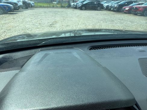 Used 2025 Nissan Altima 2.5 SV image 32