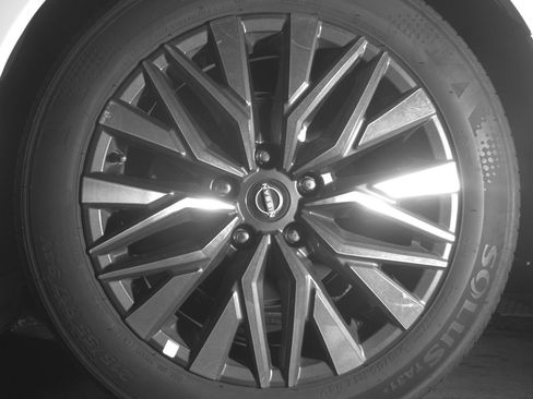 Used 2025 Nissan Altima 2.5 SV image 14