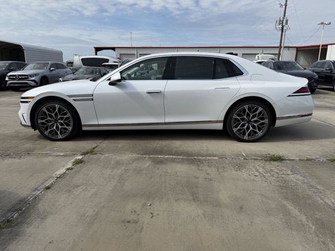 Used 2025 Genesis G90 3.5T AWD/4WD image 16
