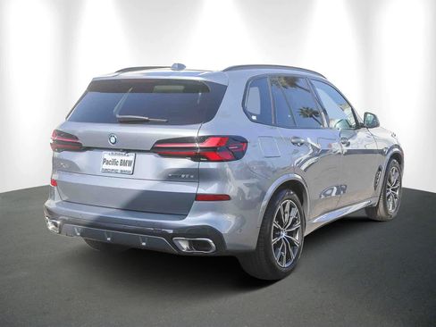 Used 2025 BMW X5 xDrive50e w/ Executive Package image 6