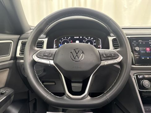 Used 2022 Volkswagen Atlas Cross Sport SE AWD/4WD image 16