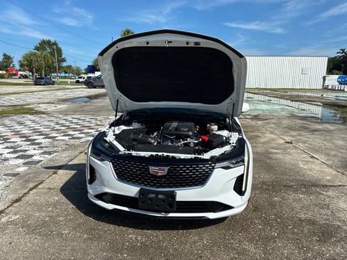 Used 2022 Cadillac CT4 Luxury w/ Sun And Sound Package RWD image 19