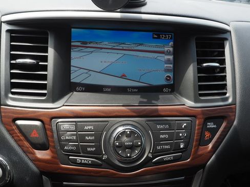 Used 2019 Nissan Pathfinder Platinum AWD/4WD image 28