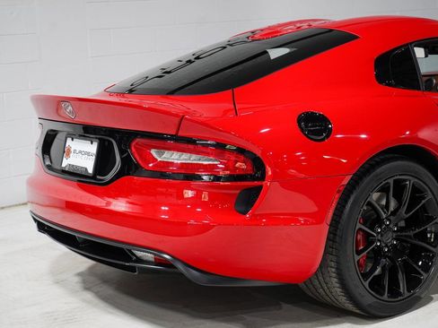 Used 2013 SRT Viper GTS w/ GTS Laguna Interior Pkg image 22