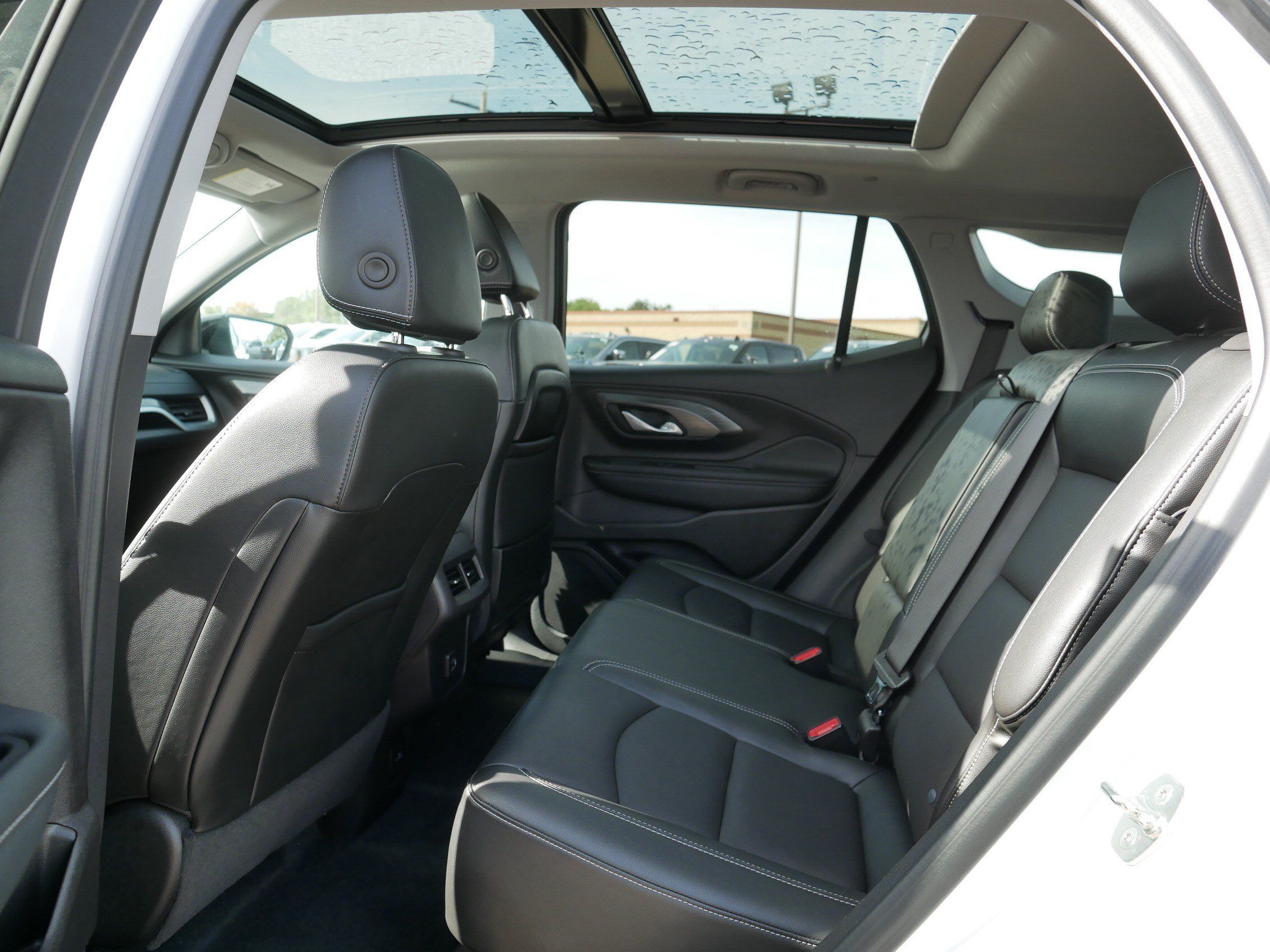 Used 2024 GMC Terrain SLT w/ Infotainment Package II AWD/4WD image 34