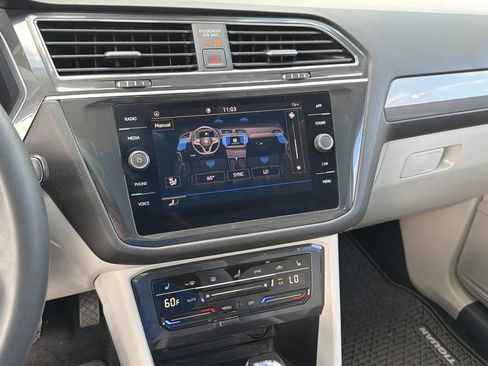 Used 2023 Volkswagen Tiguan SE FWD image 19