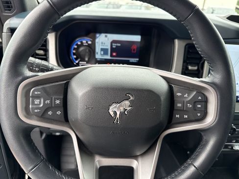 Used 2024 Ford Bronco Outer Banks AWD/4WD image 23