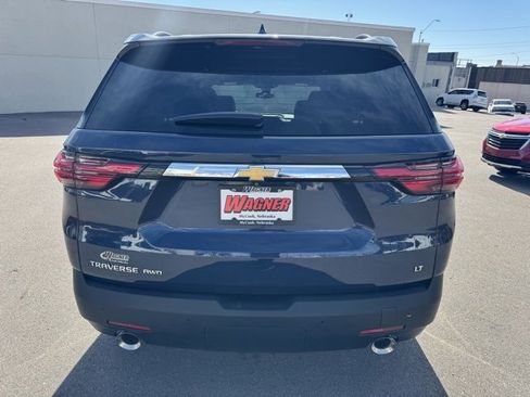 Used 2023 Chevrolet Traverse LT image 4