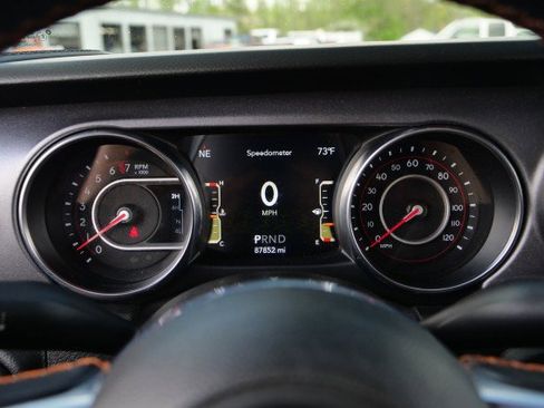 Used 2020 Jeep Gladiator Mojave w/ Trailer Tow Package image 27