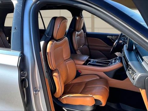 Used 2020 Lincoln Aviator Black Label image 7