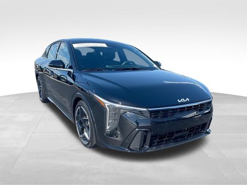 Certified 2025 Kia K4 GT-Line FWD image 2