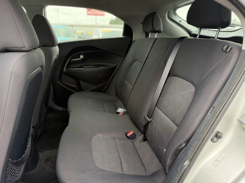 Used 2013 Kia Rio LX w/ PWR Pkg FWD image 29
