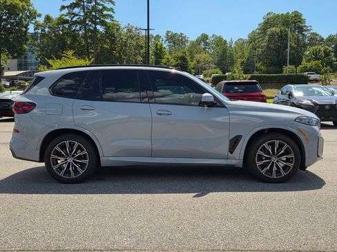 Used 2024 BMW X5 xDrive40i w/ M Sport Package AWD/4WD image 6