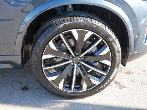 New 2026 Volvo XC90 B5 Plus image 4