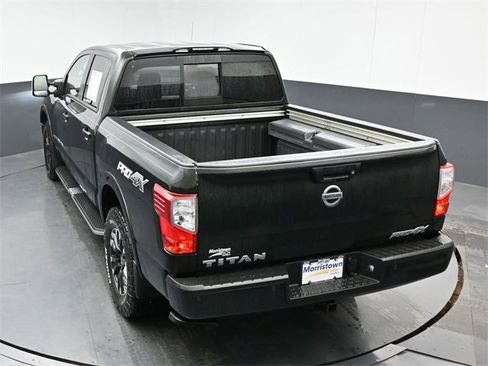 Used 2019 Nissan Titan PRO-4X w/ Pro-4x Convenience Package image 26