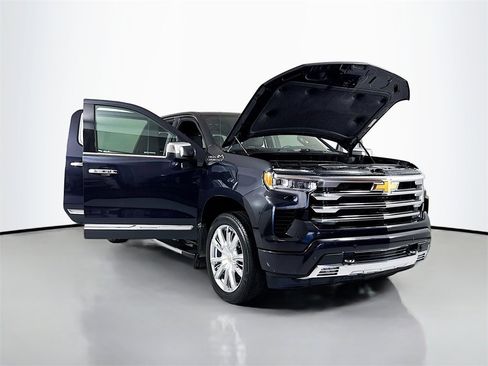 Used 2023 Chevrolet Silverado 1500 High Country w/ High Country Premium Package image 25