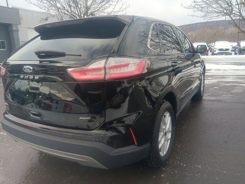 Used 2023 Ford Edge SEL image 12