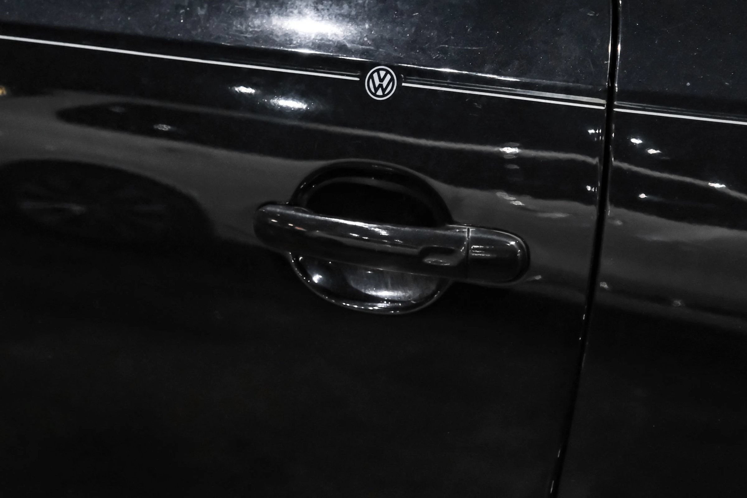 Used 2013 Volkswagen Beetle 2.0T FWD image 38