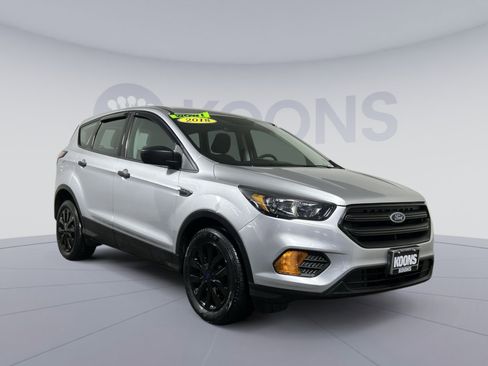 Used 2018 Ford Escape S image 5