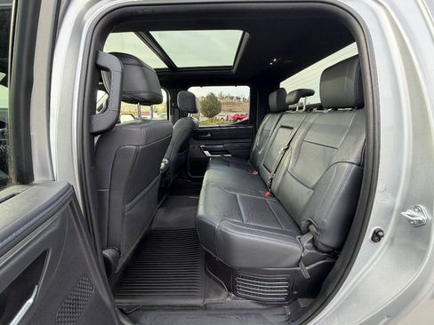 Used 2023 Toyota Tundra Platinum image 3